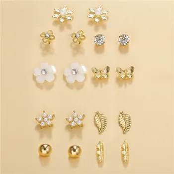 Жена Ретро Комплект обеци златни цветове, Дамски комплекти обеци в формата на геометрични листа, пеперуди, цветя, звезди, Мода декорация 2021