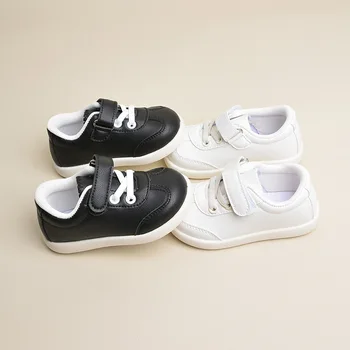 Детски ежедневни обувки от мека кожа, обувки за момичета, ученически черно-бели маратонки, удобни детски обувки с мека подметка за момчета, обувки на плоска подметка за деца, Tênis
