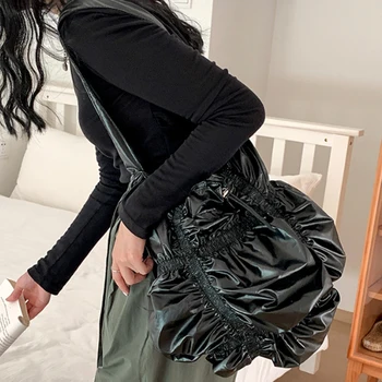 Лейси мътна чанта в сгъвката, висококачествена чанта през рамо, мека дамска чанта в сгъвката с широк ръб, чанта през рамо.