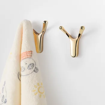 Стенен куки Аксесоари за банята за кърпа Ключ от козината на Златни куки за дрехи Креативен стенен монтаж на кука с Y-образна форма в американски стил